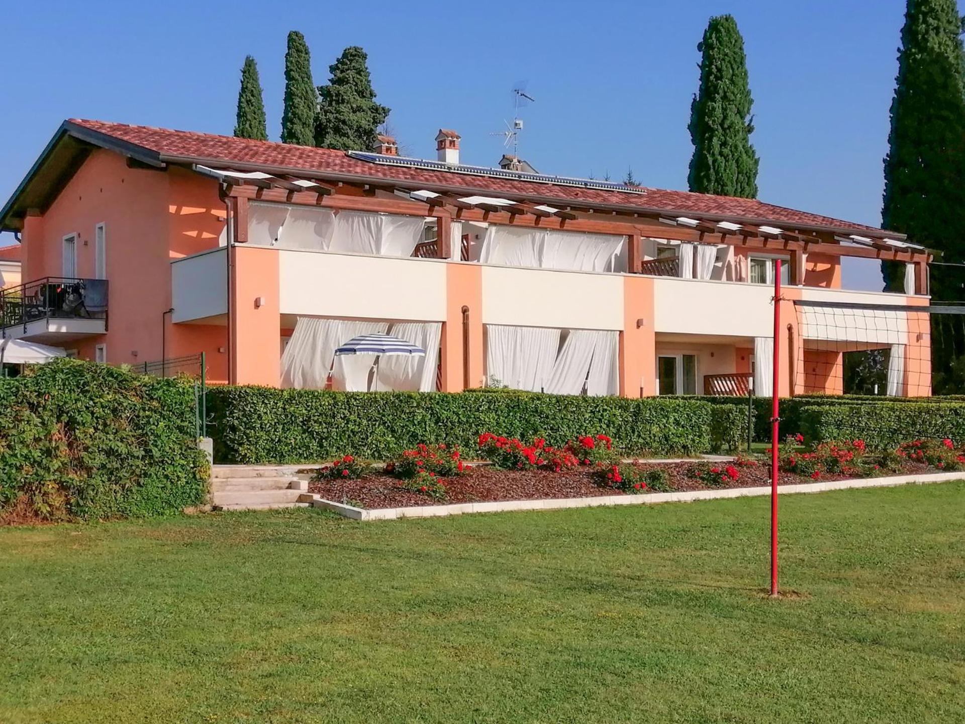 La Fattoria Apartments Lazise Exterior photo